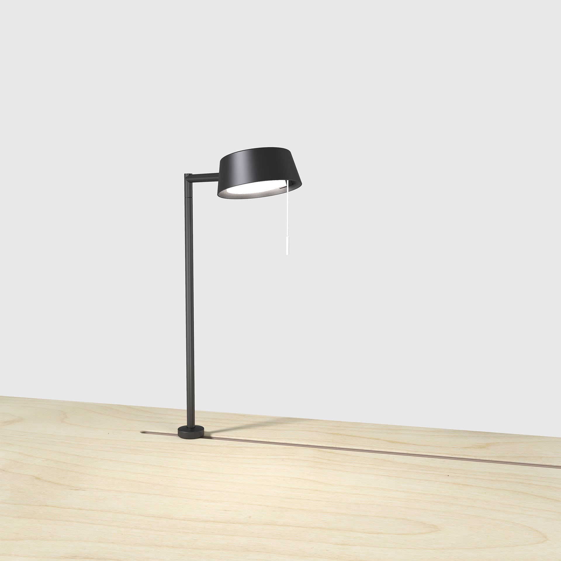 Independent / Woody Black Lamp